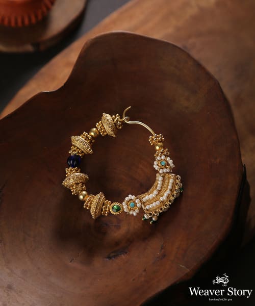Emina_Nath_With_Pearls_And_Stones_Handcrafted_in_Pure_Silver
_WeaverStory_01