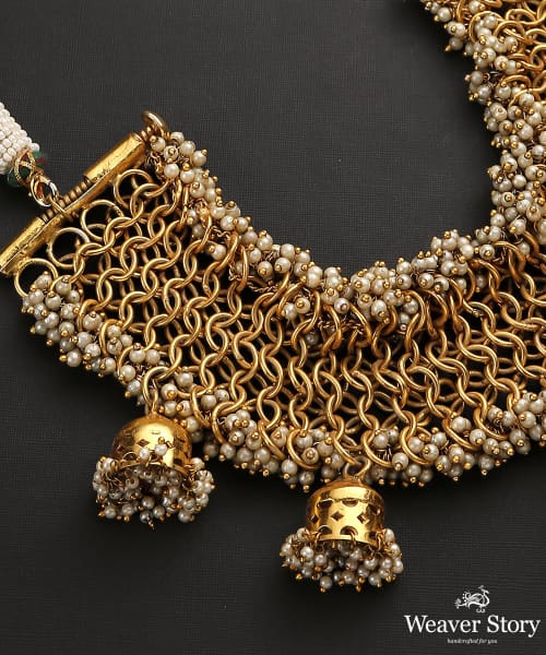Malak_Necklace_With_Beads_Handcrafted_In_Pure_Silver_WeaverStory_03