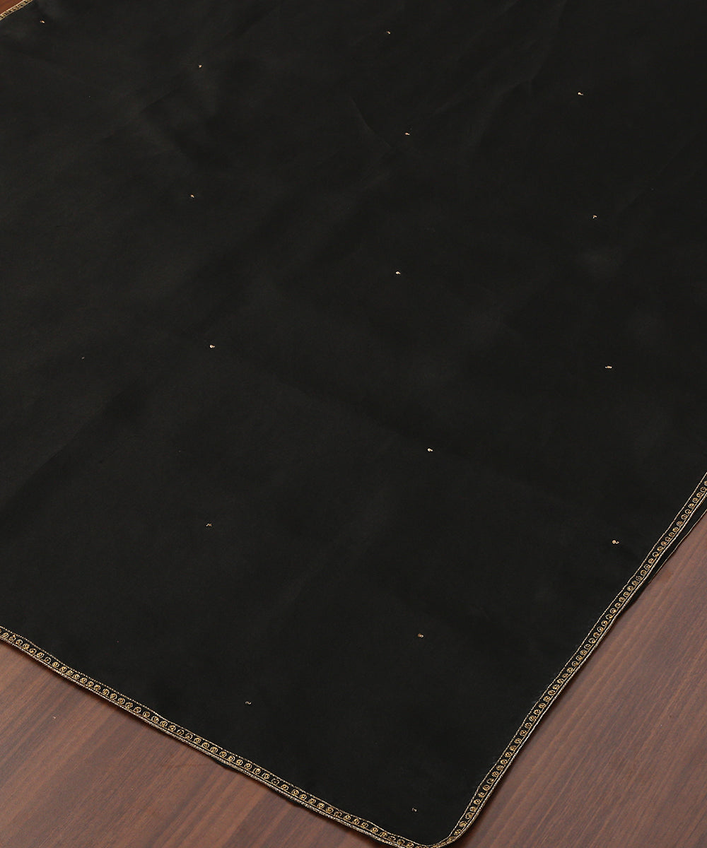 Black_Handloom_Pure_Organza_Dupatta_With_Hand_Embroidered_Aari_And_Sequins_Work_WeaverStory_03