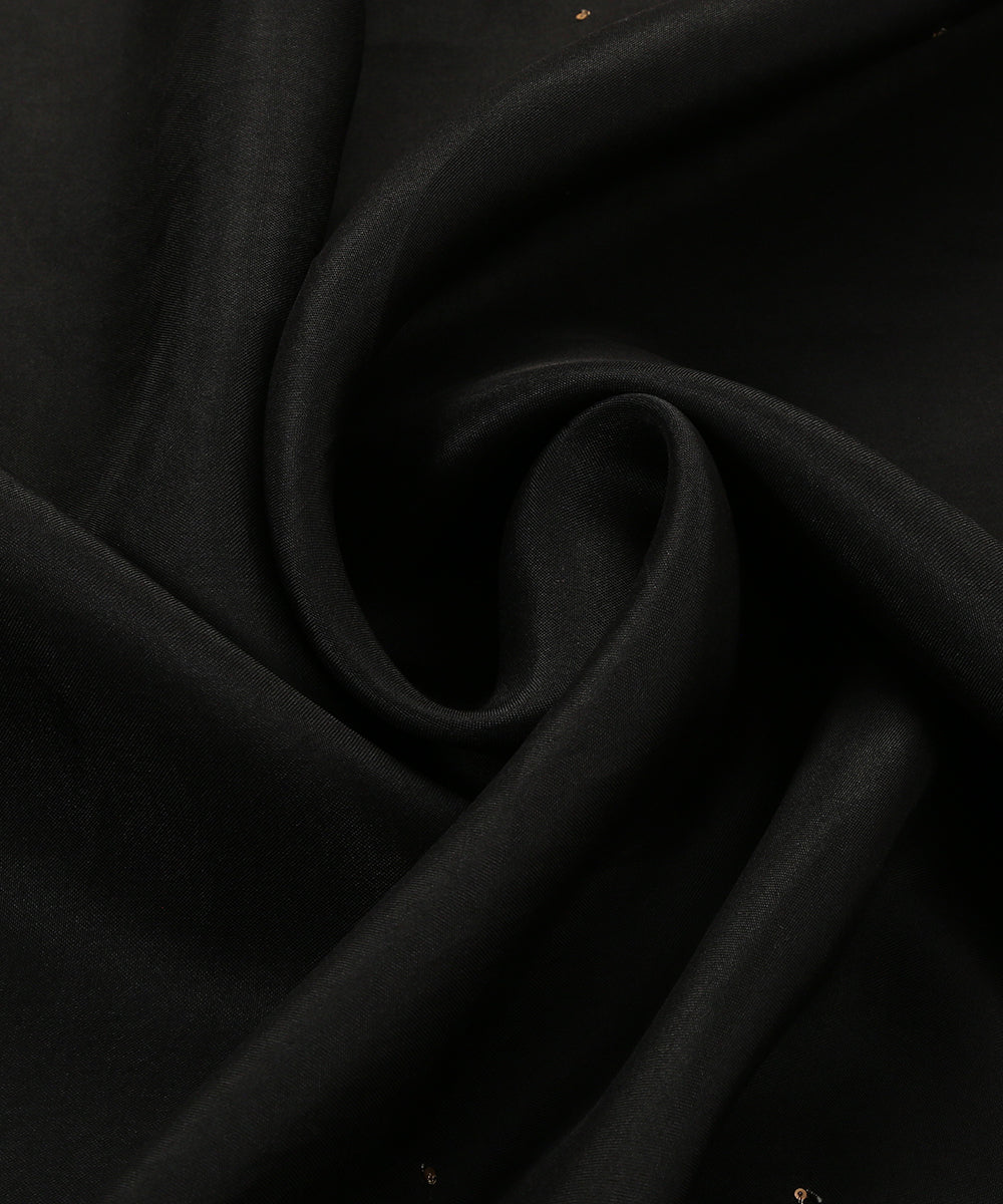 Black_Handloom_Pure_Organza_Dupatta_With_Hand_Embroidered_Aari_And_Sequins_Work_WeaverStory_05