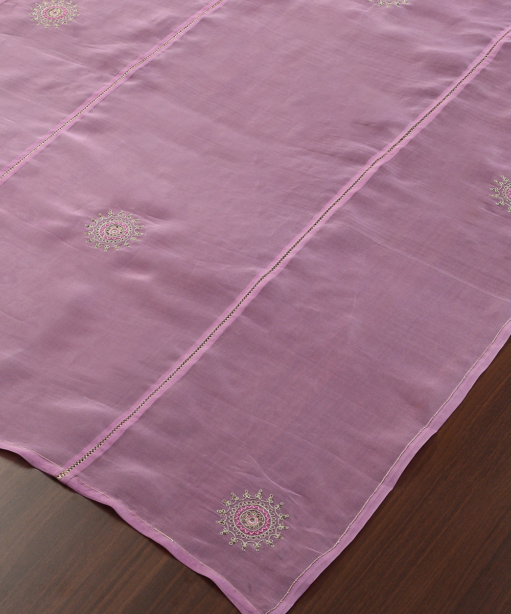 Lavender_Handloom_Lace_Panelled_Pure_Organza_Dupatta_With_Hand_Embroidered_Zari_Motifs_WeaverStory_03