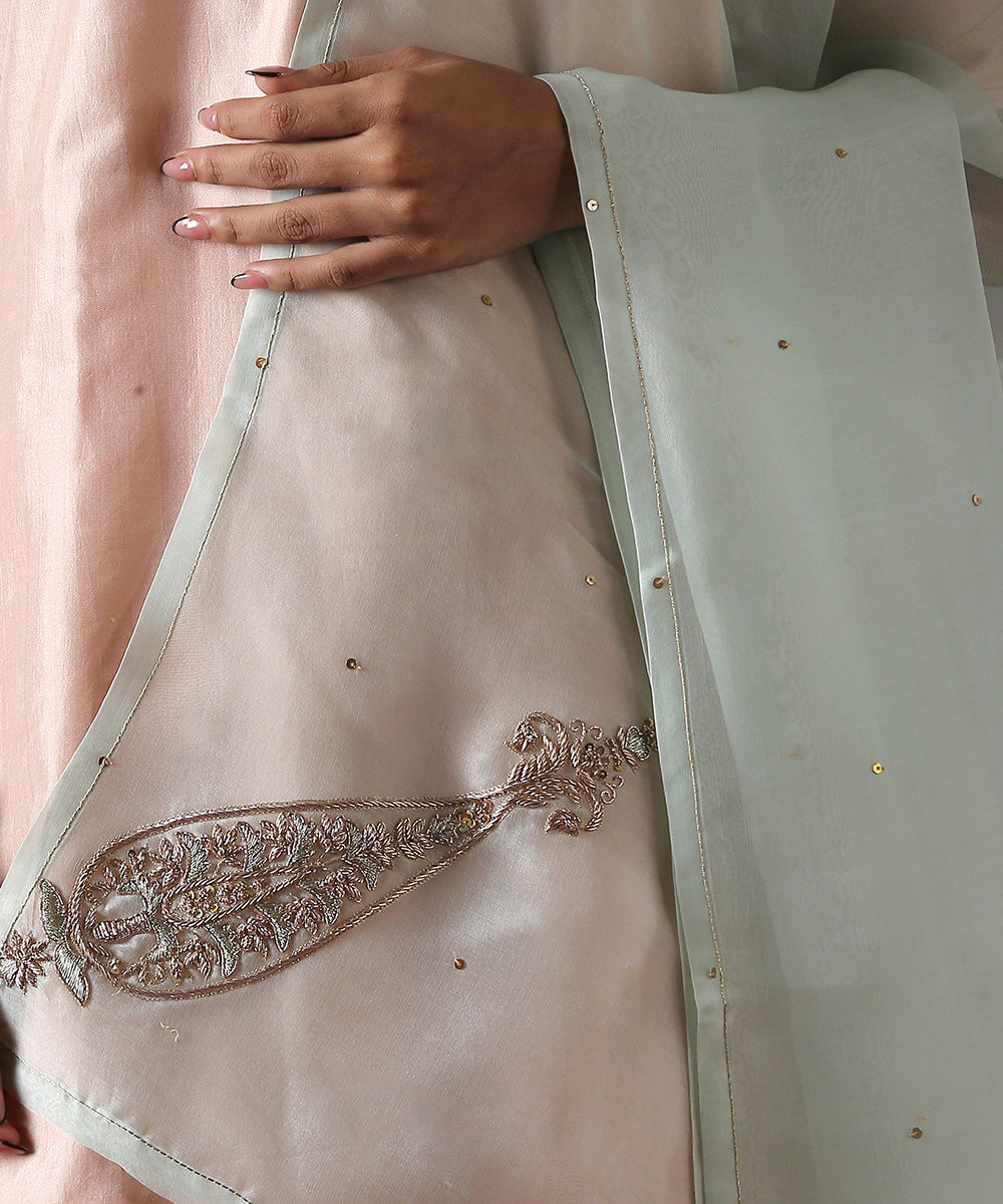 Mint_Green_Organza_Dupatta_With_Hand_Embroidered_Zari_Motif_On_Four_Corners_WeaverStory_03
