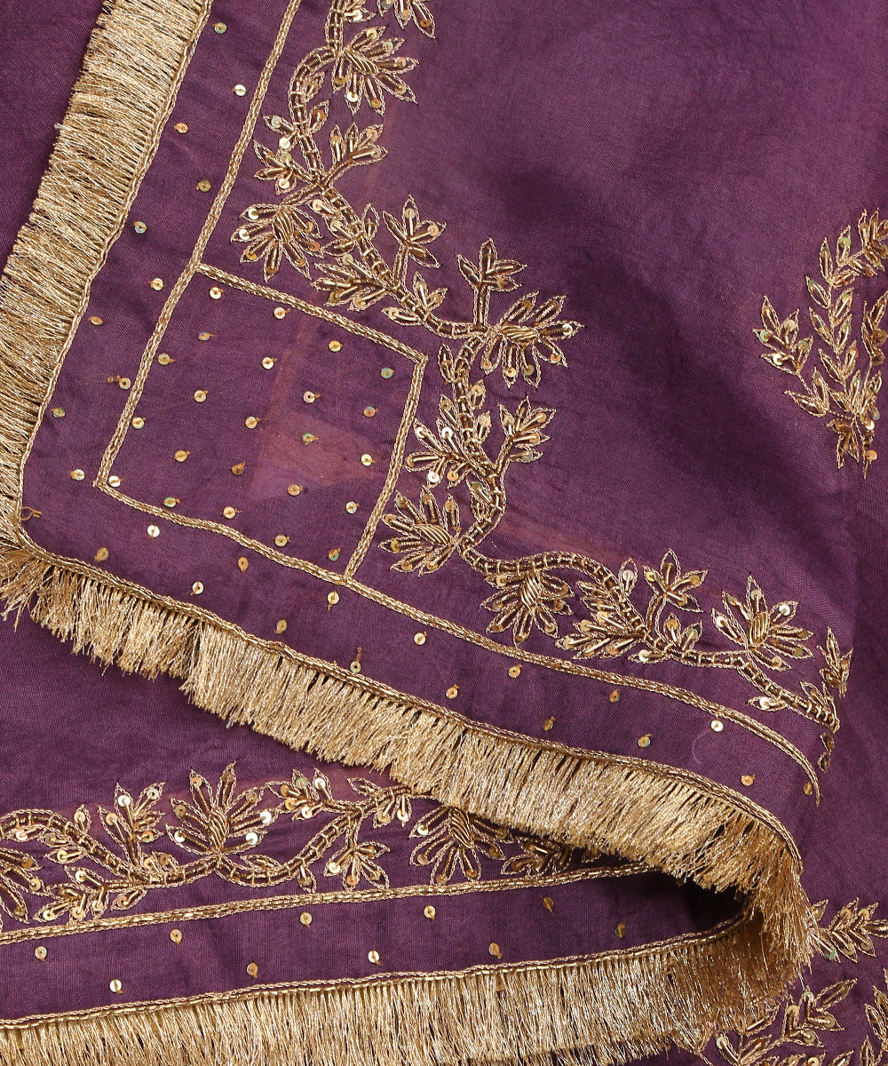 Purple_Dual_Shade_Handloom_Organza_Dupatta_With_Hand_Embroidered_Zardozi_Borders_And_Boota_WeaverStory_04