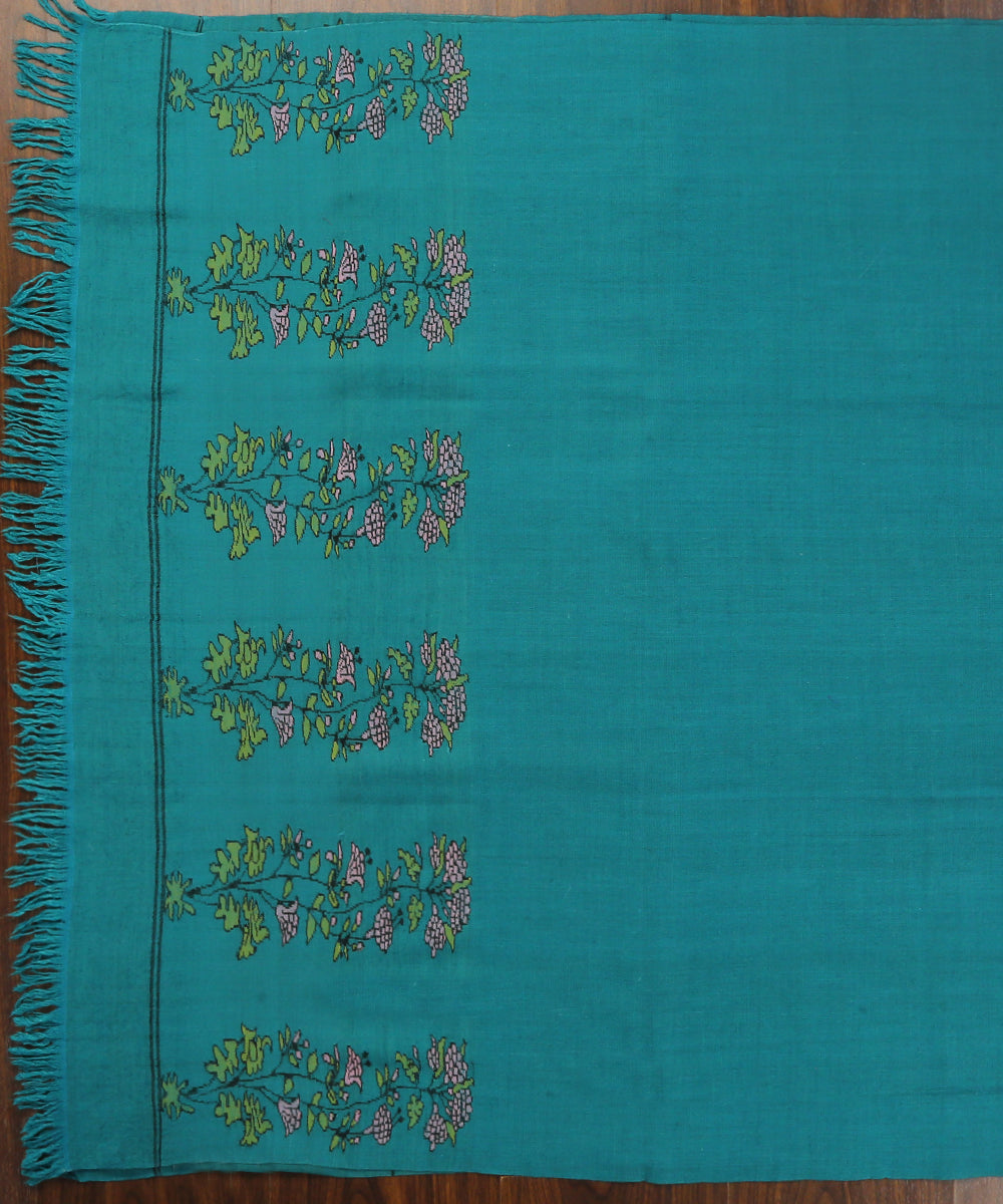 Turquoise_Handwoven_Pure_Pashmina_Shawl_With_Kani_Weave_And_Mughal_Motifs_On_Palla_WeaverStory_02