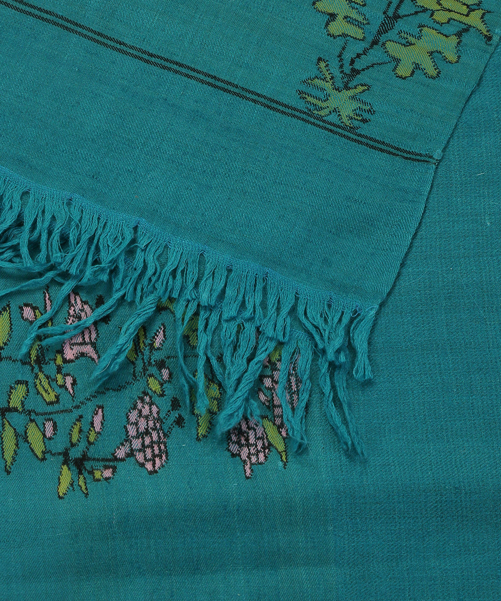 Turquoise_Handwoven_Pure_Pashmina_Shawl_With_Kani_Weave_And_Mughal_Motifs_On_Palla_WeaverStory_04