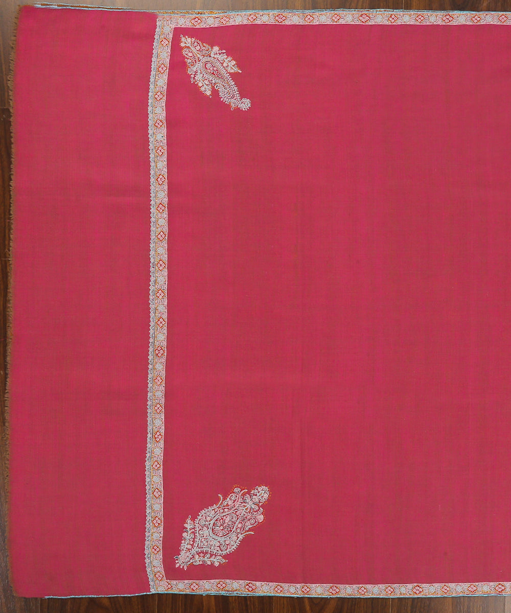Handwoven_Pink_And_Rust_Reversible_Pure_Pashmina_Shawl_With_Sozni_Kari_Border_WeaverStory_03
