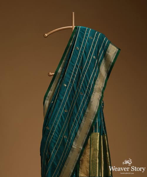 Emerald_Green_Twill_Weave_Pure_Mulberry_Silk_Saree_With_Horizontal_Zari_Lines_And_Gold_Zari_Booti_WeaverStory_02