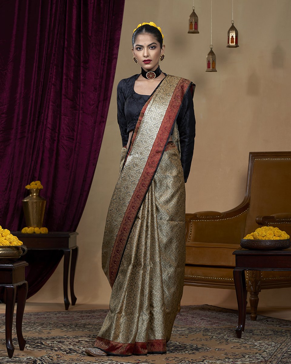 Beige_Grey_Handloom_Pure_Katan_Silk_Reshmi_Tanchoi_Banarasi_Saree_With_Red_Border_WeaverStory_02