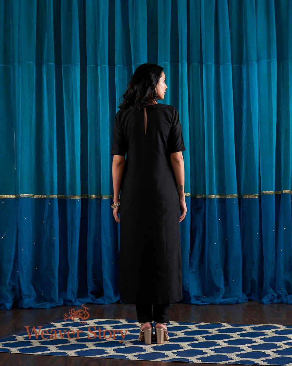 Black_Pintux_Tunic_with_Gotta_Farshi_Pants_WeaverStory_02