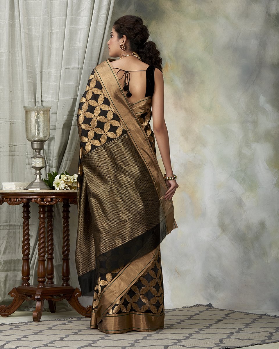 Black_Handloom_Ek_naliya_Chanderi_Silk_Saree_with_Gold_Zari_WeaverStory_03