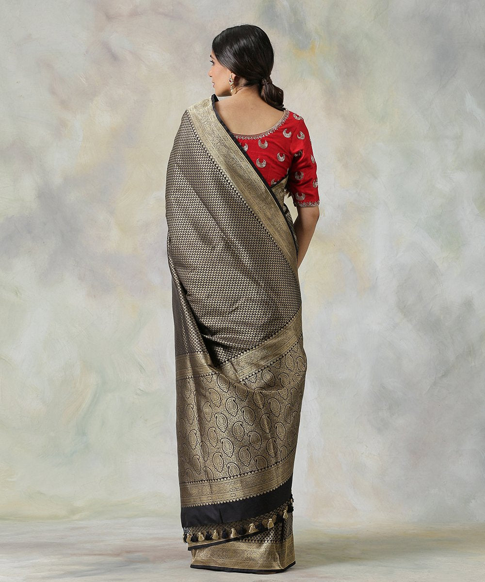 Black_Handloom_Tanchoi_Banarasi_Katan_Silk_Saree_WeaverStory_03