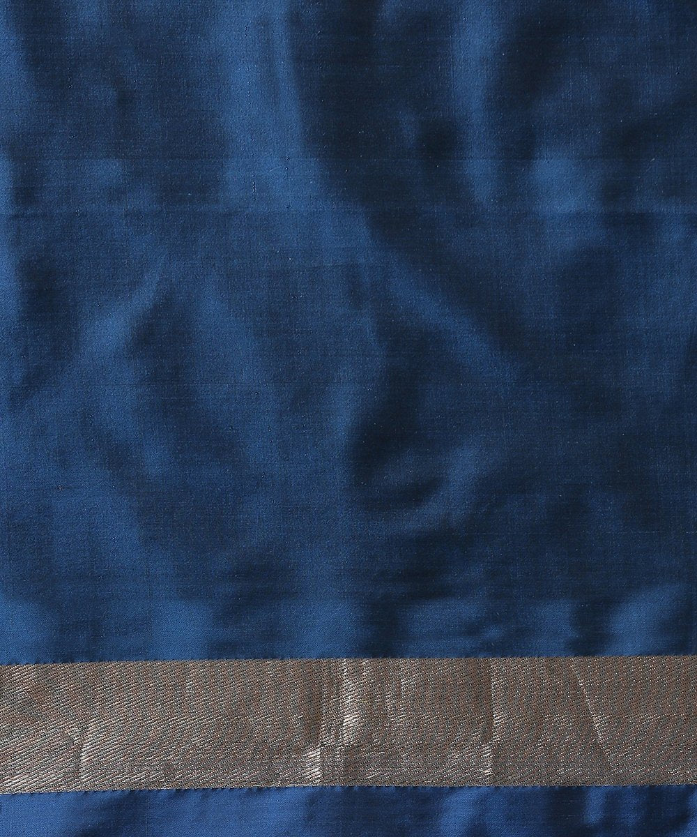 Blue_Handloom_Pure_Katan_Silk_Plain_Banarasi_Saree_With_Floral_Border_WeaverStory_05