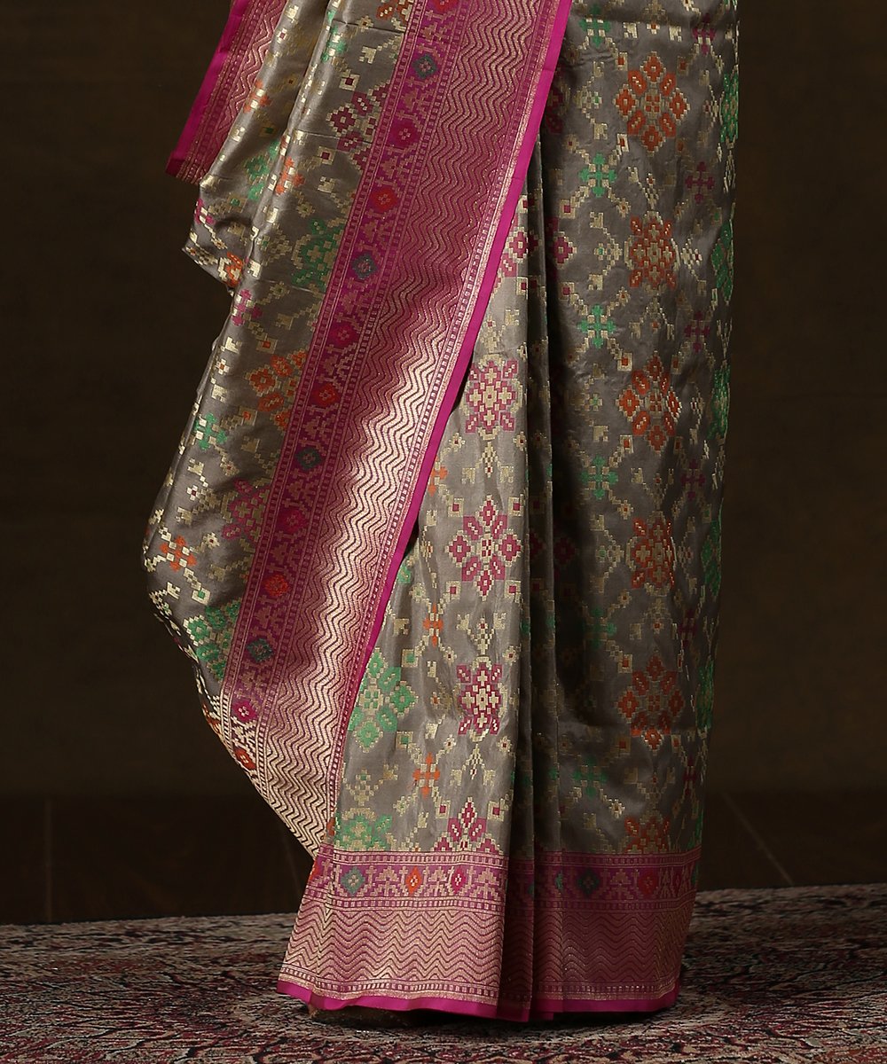 Brown_Handloom_Banarasi_Patola_Saree_With_Purple_Border_WeaverStory_04