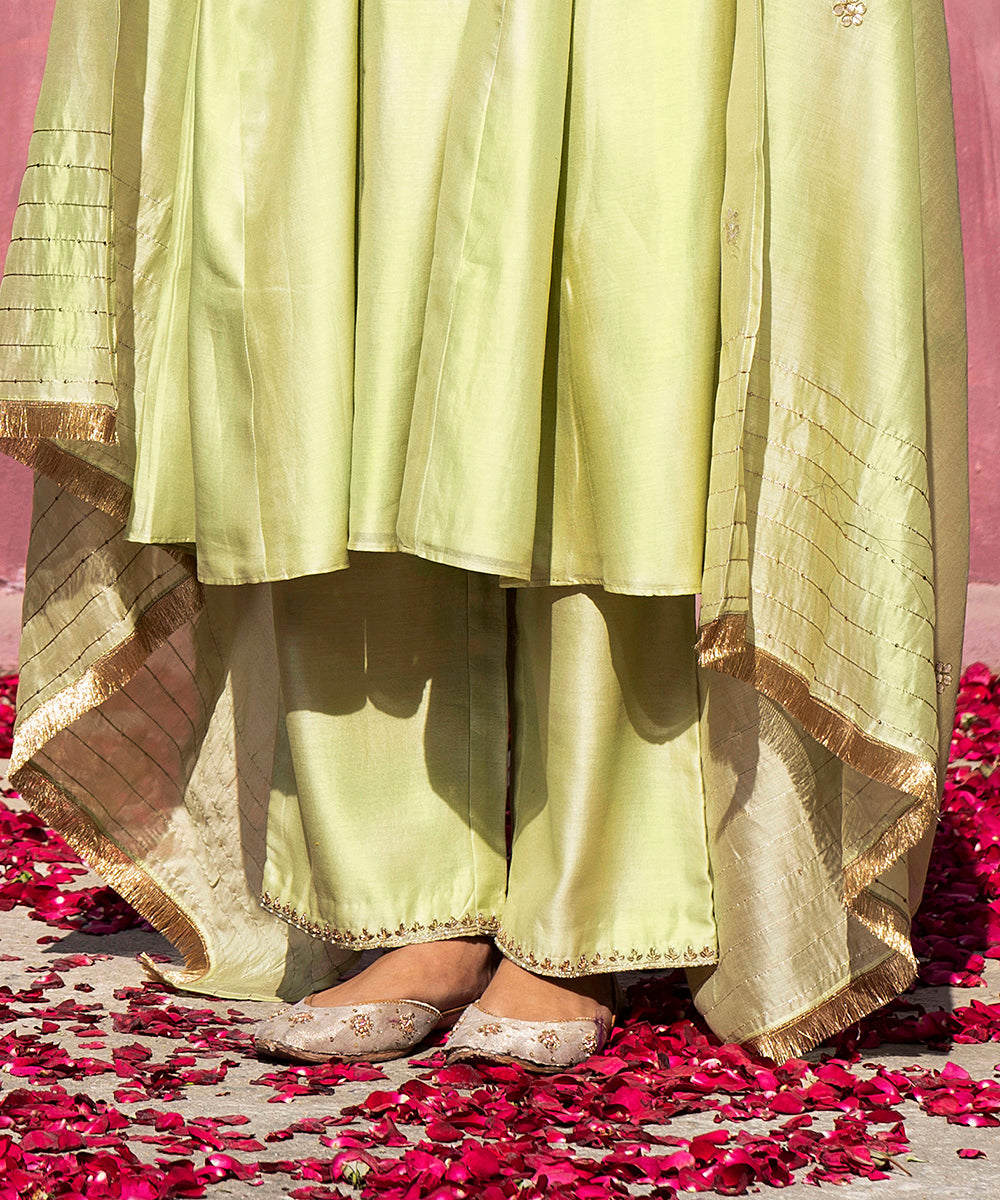 Handloom_Lime_Green_Chanderi_Silk_Gota_Patti_Suit_Set_With_Pants_And_Dupatta_WeaverStory_07
