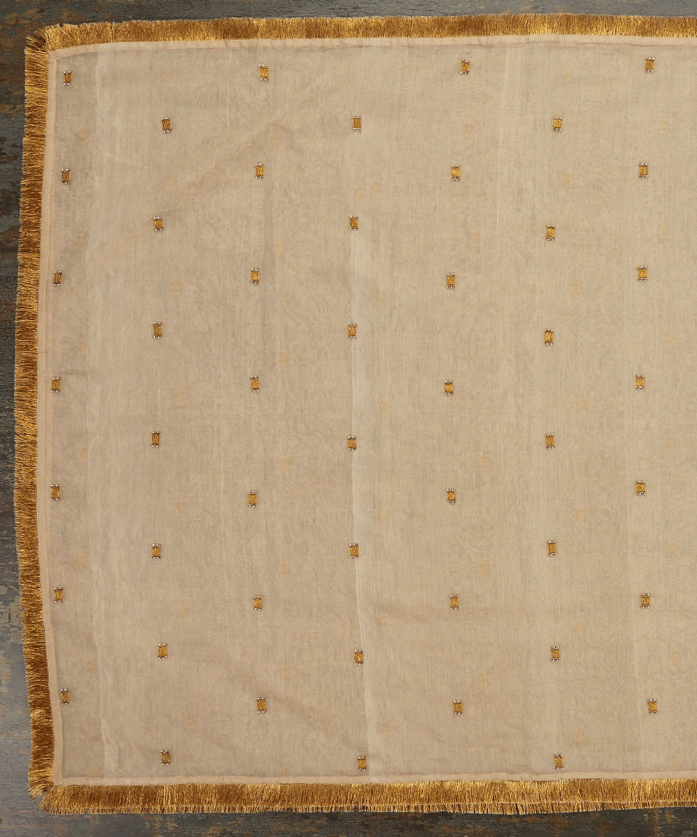 Light_Gold_Handloom_Cotton_Tissue_Dupatta_With_Gota_Booti_And_Kiran_Lace_WeaverStory_02