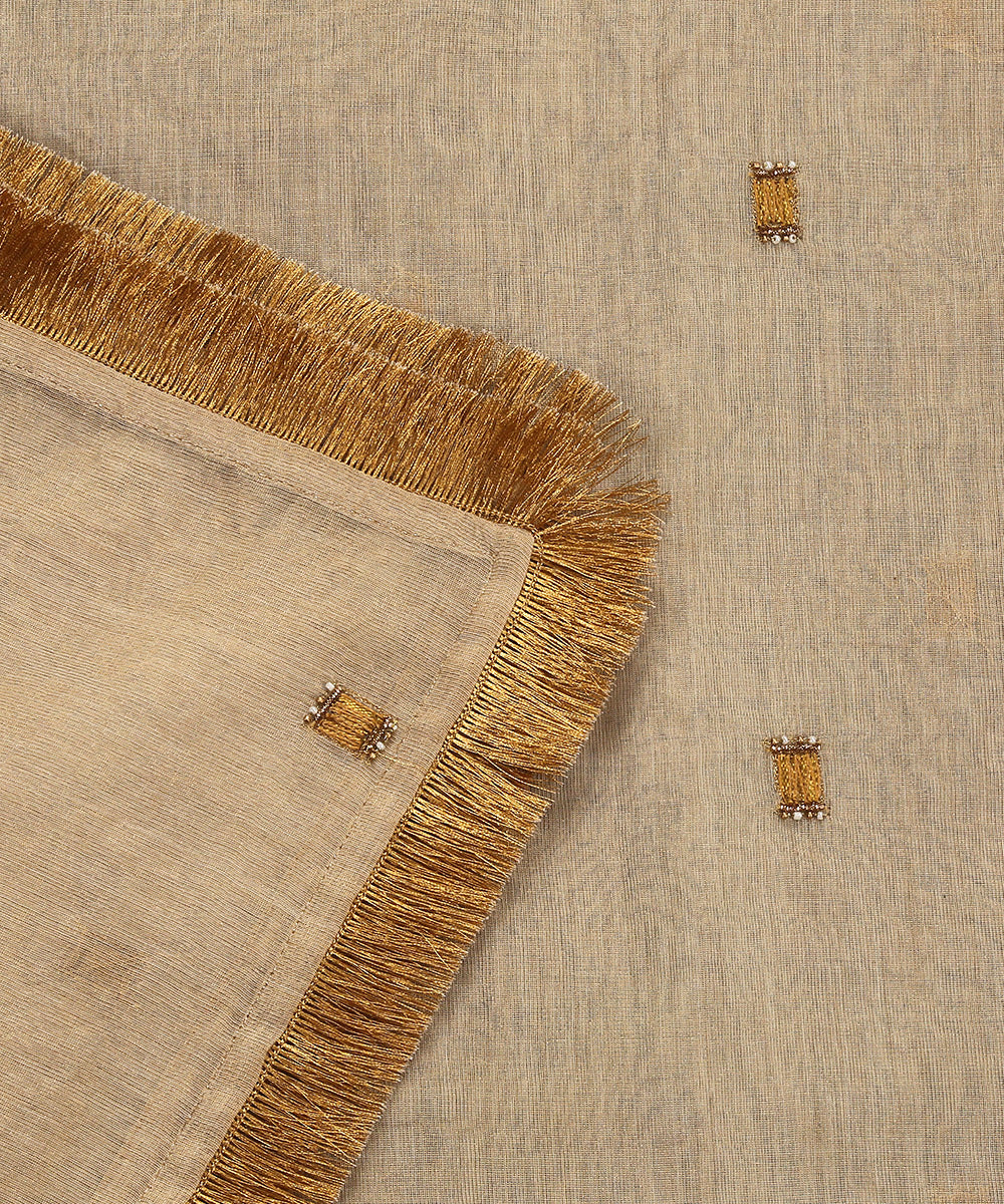 Light_Gold_Handloom_Cotton_Tissue_Dupatta_With_Gota_Booti_And_Kiran_Lace_WeaverStory_04
