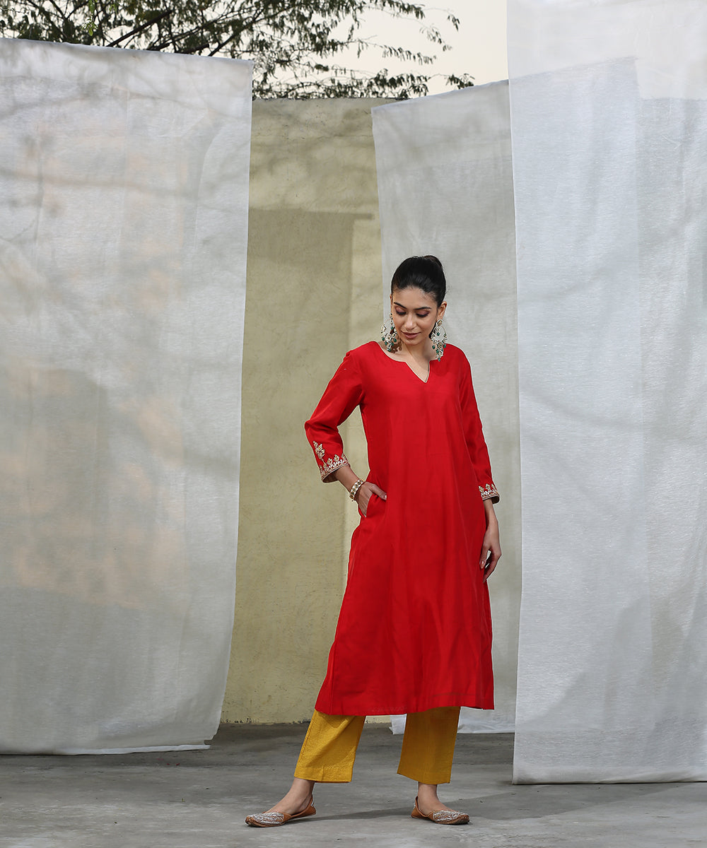 Handloom_Red_Chanderi_Silk_Kurta_With_Mustard_Pants_Stitched_Suit_Set_With_Dupatta_WeaverStory_04