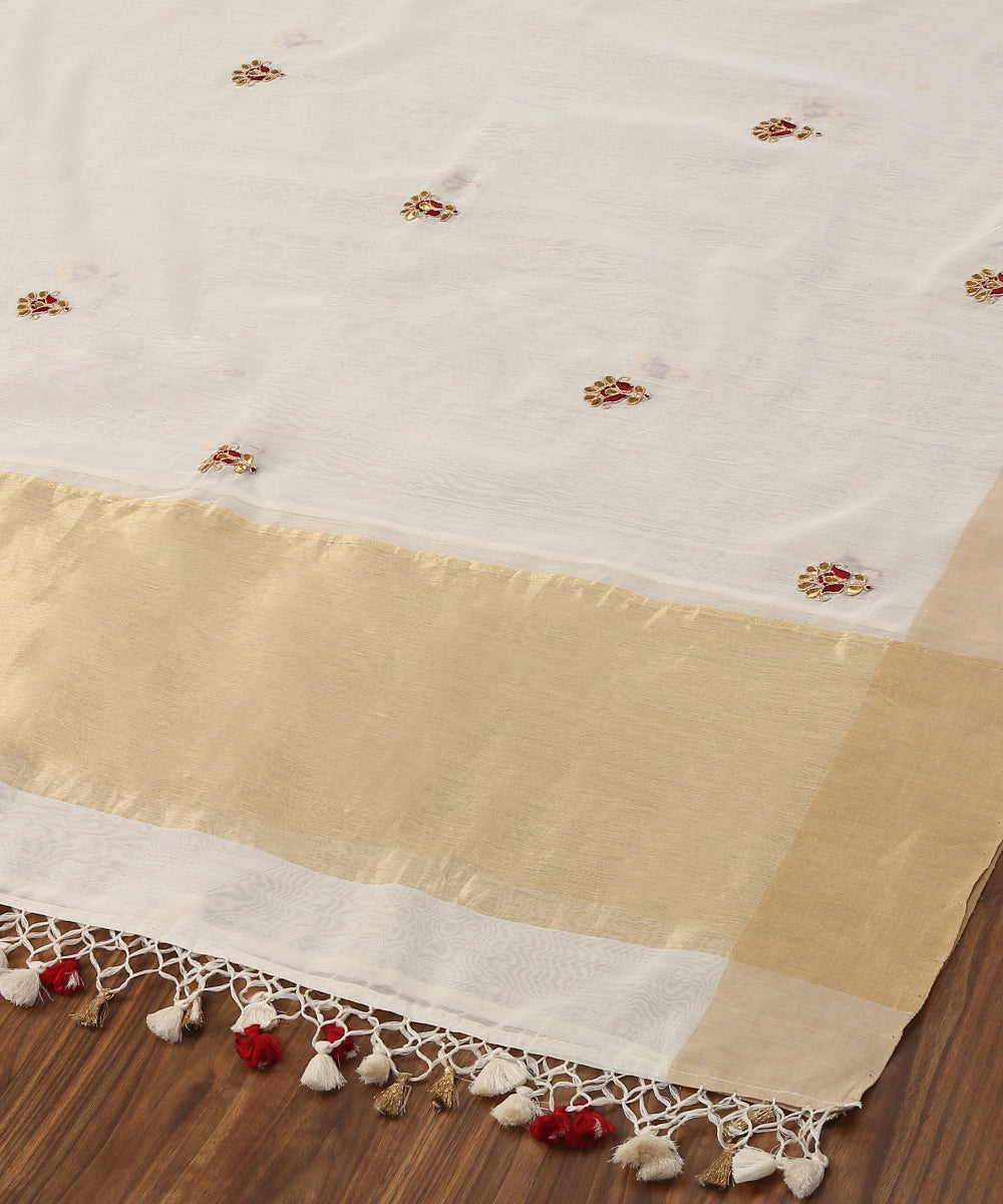 Hand_embroidered_White_Zardozi_Chanderi_Silk_Dupatta_with_Gold_Border_WeaverStory_03
