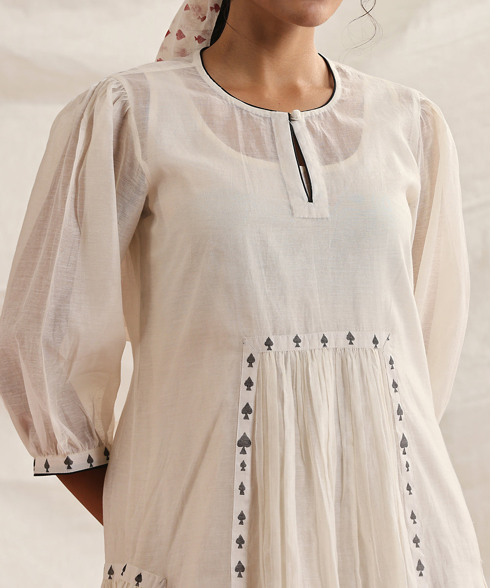 Pinochle-_Offwhite_Handloom_Pure_Chanderi_Silk_Handblock_Printed_Dress_With_Side_Gathers_WeaverStory_06