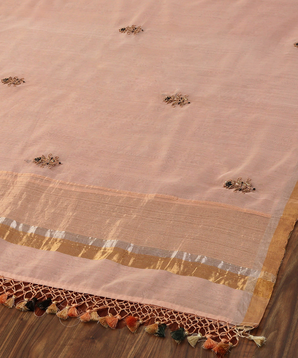 Hand_embroidered_Peach_Chanderi_Silk_Dupatta_with_Floral_Zardozi_Boota_WeaverStory_03