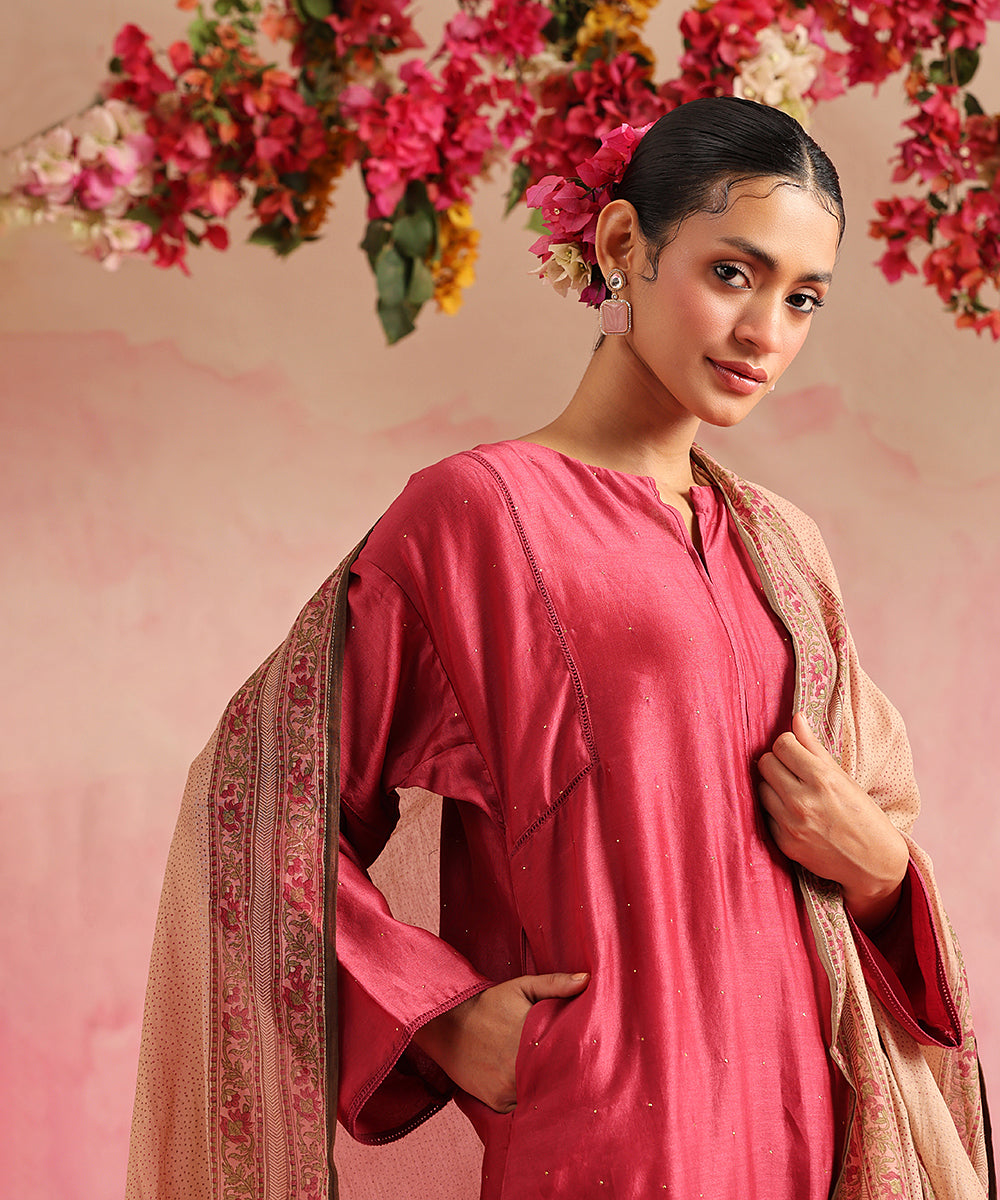 Handloom_Magenta_Chanderi_Suit_Set_With_Block_Printed_Dupatta_And_Pants_WeaverStory_05