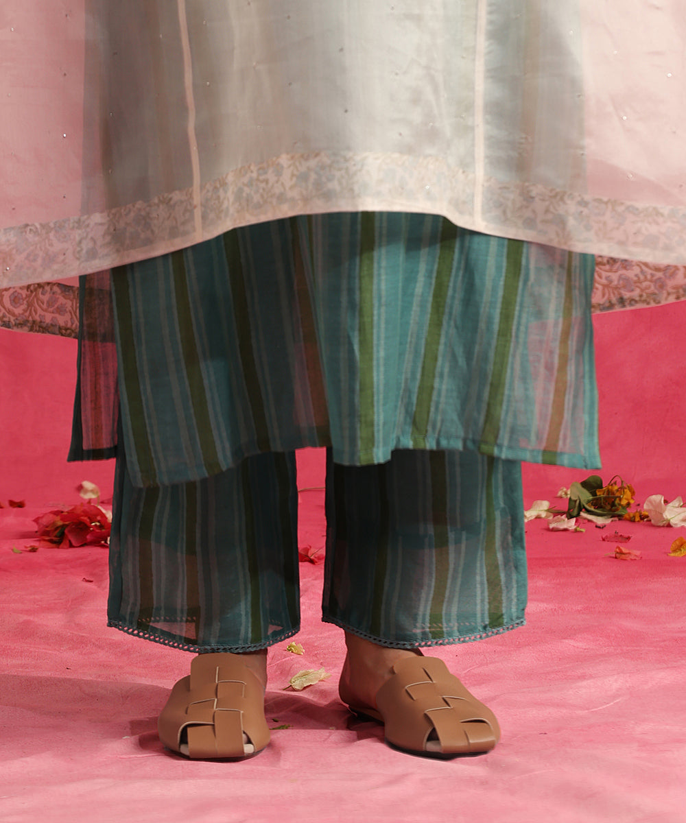 Handloom_White_Organza_Suit_Set_With_Chanderi_Lining_And_Straight_Pants_WeaverStory_06