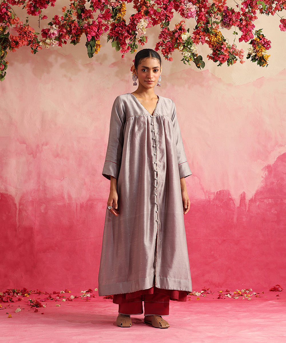 Handloom_Grey_Chanderi_Jacket_Suit_Set_With_Magenta_Kurta_And_Pants_WeaverStory_04