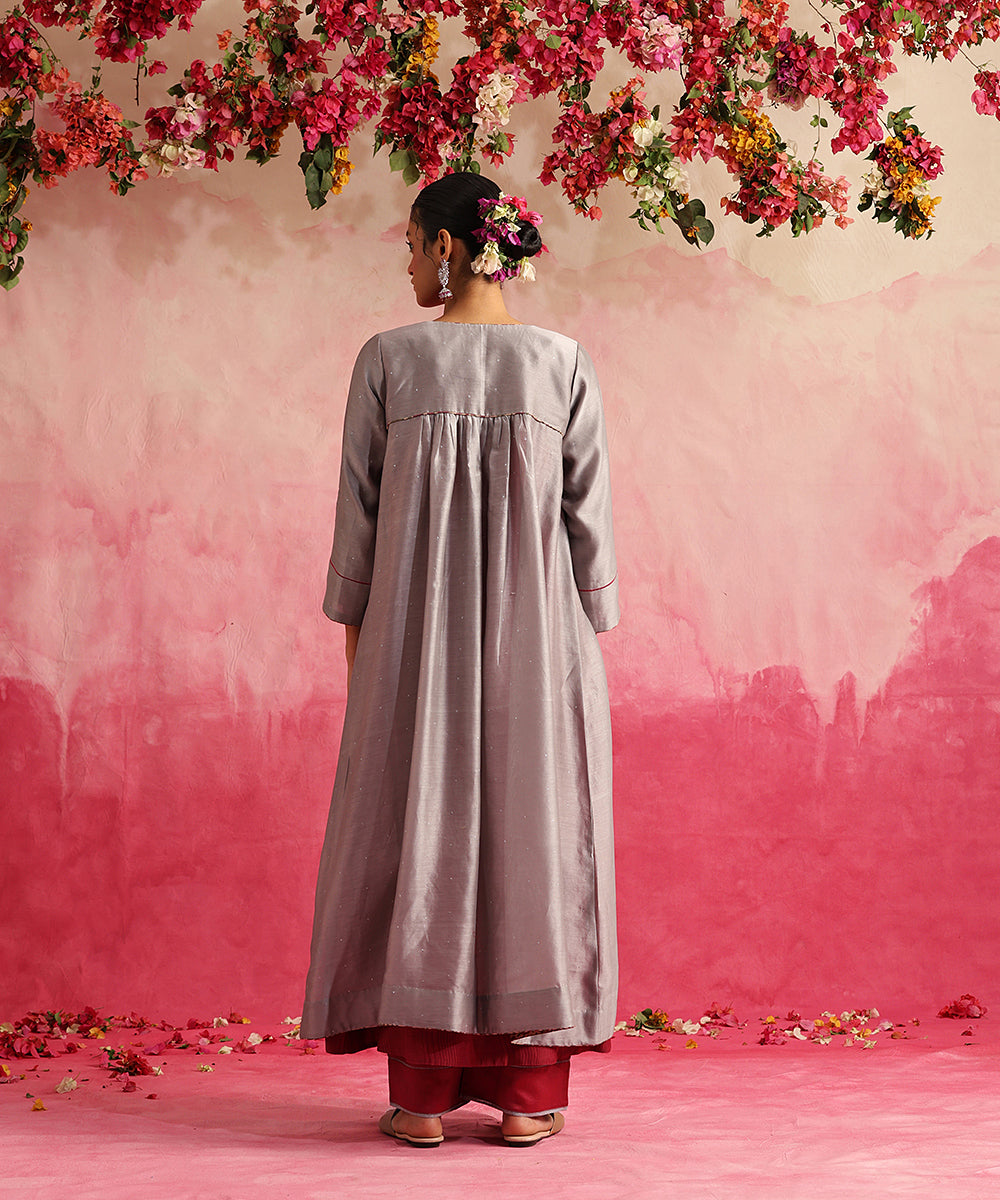Handloom_Grey_Chanderi_Jacket_Suit_Set_With_Magenta_Kurta_And_Pants_WeaverStory_05