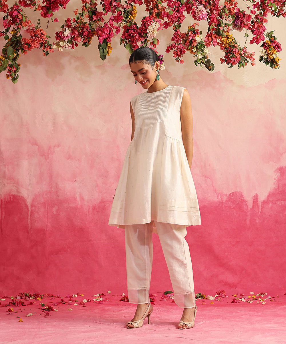 Handloom_White_Chanderi_Short_Kurta_And_Straight_Pants_WeaverStory_03