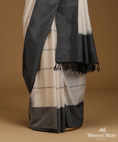 Offwhite_And_Black_Silk_Cotton_Saree_Woven_In_Contenporary_Style_WeaverStory_03
