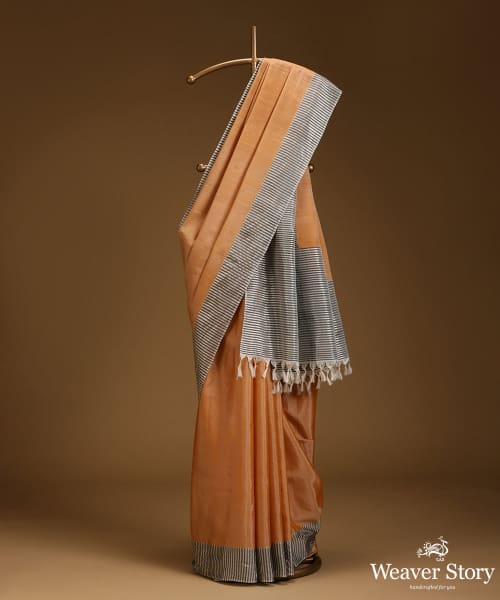 Peach_Silk_Cotton_Saree_With_Zari_Stripes_In_Border_Woven_In_Contenporary_Style_WeaverStory_01