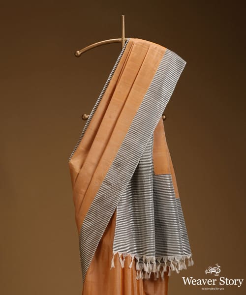 Peach_Silk_Cotton_Saree_With_Zari_Stripes_In_Border_Woven_In_Contenporary_Style_WeaverStory_02