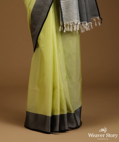 Green_And_Grey_Silk_Cotton_Saree_Woven_In_Contenporary_Style_WeaverStory_03