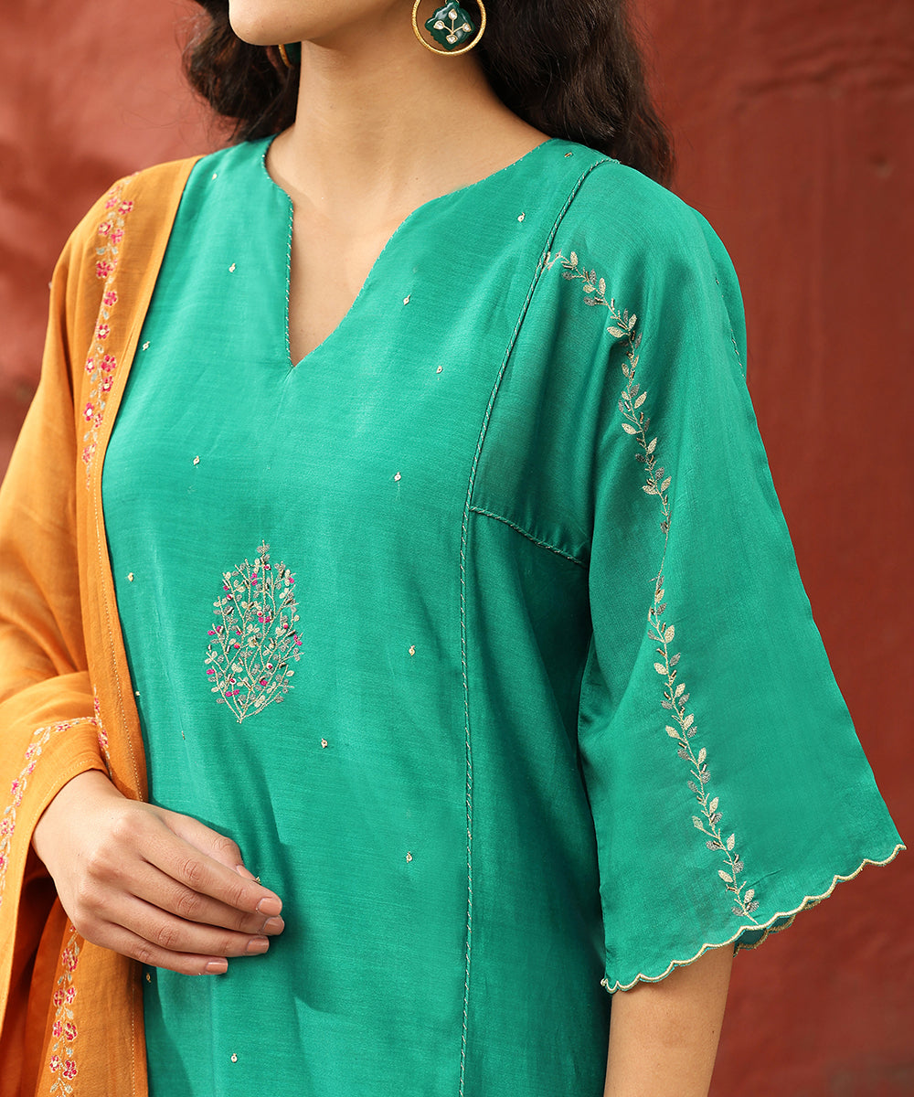 Turquoise_Blue_Hand_Embroidered_Pure_Chanderi_Silk_Kurta_With_Pants_And_Burnt_Orange_Dupatta_WeaverStory_04