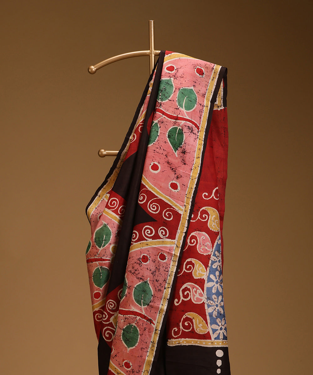 Handloom_Black_Hand_Batik_Mulberry_Silk_Saree_With_Multi_Colour_Motifs_WeaverStory_02