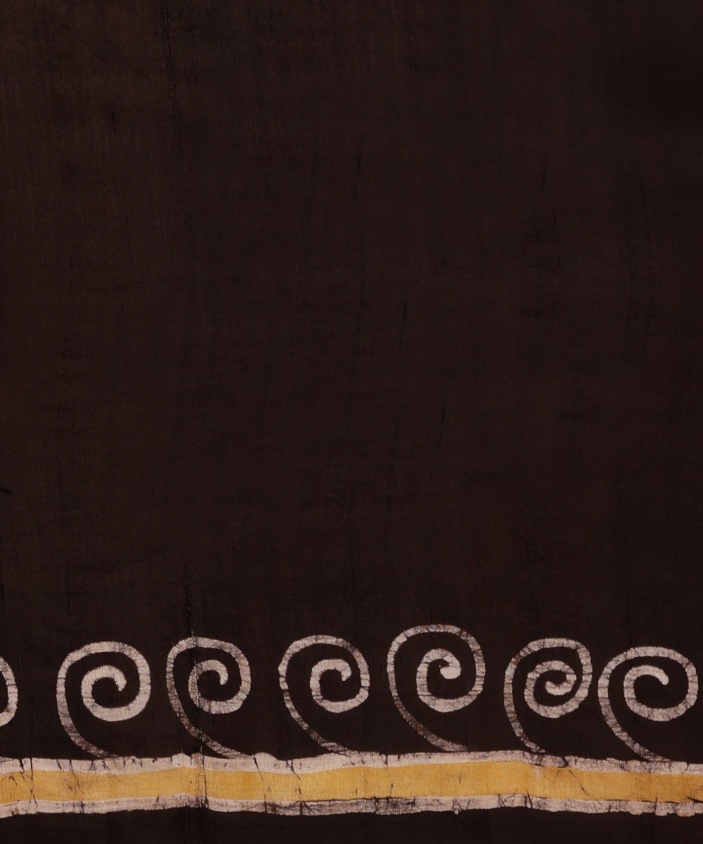 Handloom_Black_Hand_Batik_Mulberry_Silk_Saree_With_Multi_Colour_Motifs_WeaverStory_06