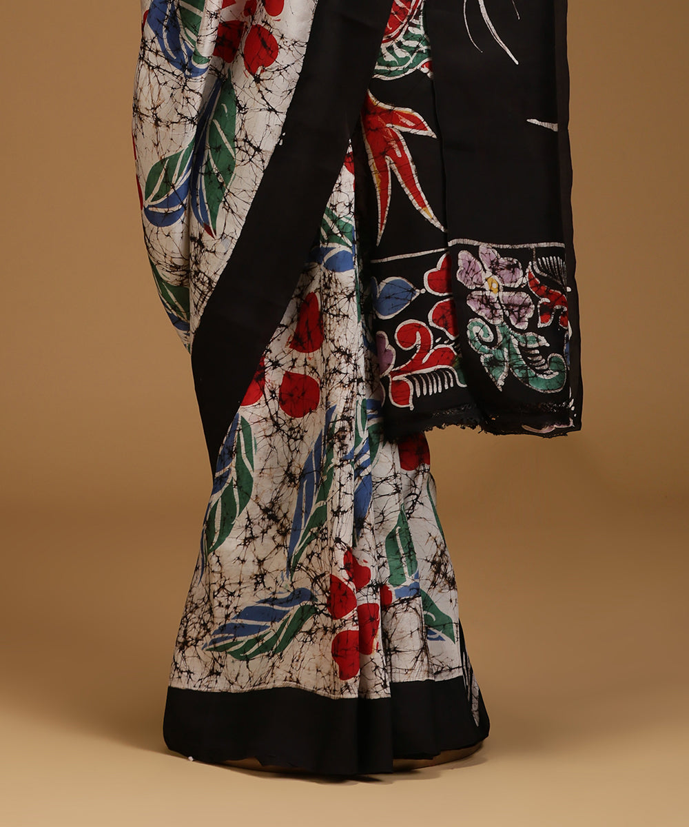 Handloom_Black_and_Offwhite_Hand_Batik_Mulberry_Silk_Saree_With_Multi_Colour_Motif_WeaverStory_03