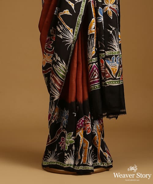 Brown_And_Black_Handloom_Pure_Mulberry_Silk_Hand_Batik_Saree_With_Deer_Motifs_Border_WeaverStory_03