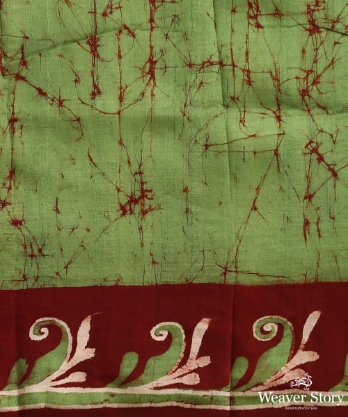 Handloom_Green_And_Brown_Pure_Mulberry_Silk_Hand_Batik_Saree_With_Paisleys_WeaverStory_06