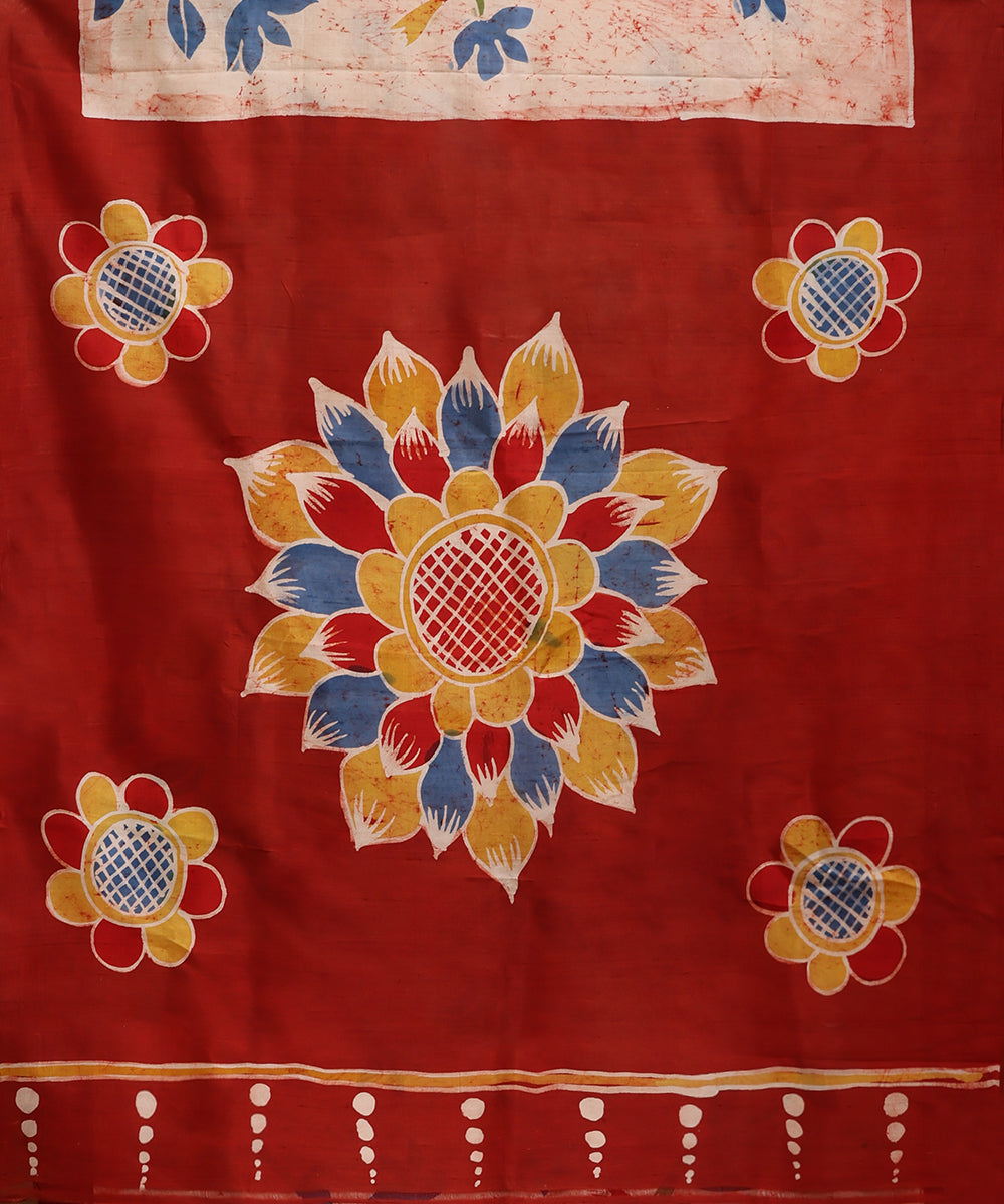 Handloom_Light_Peach_and_Rust_Hand_Batik_Mulberry_Silk_Saree_WeaverStory_05