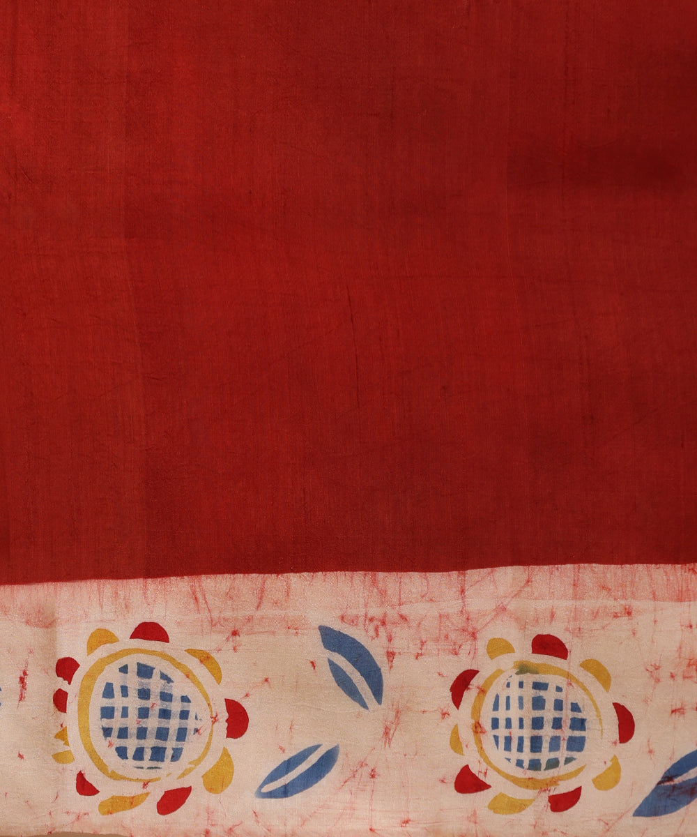 Handloom_Light_Peach_and_Rust_Hand_Batik_Mulberry_Silk_Saree_WeaverStory_06