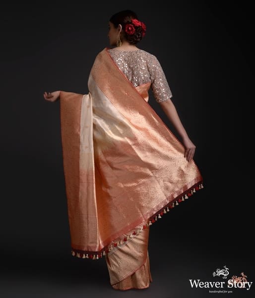 Gold_tissue_saree_with_a_red_and_gold_kadhiyal_border_WeaverStory_03