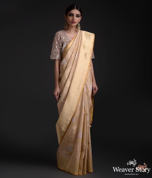 Golden_Beige_pure_silk_tissue_saree_with_marigold_flower_motifs_WeaverStory_02