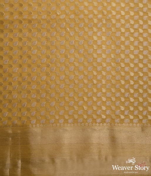 Handwoven_pure_cotton_jamdani_weave_twin_leaf_motif_saree_WeaverStory_05