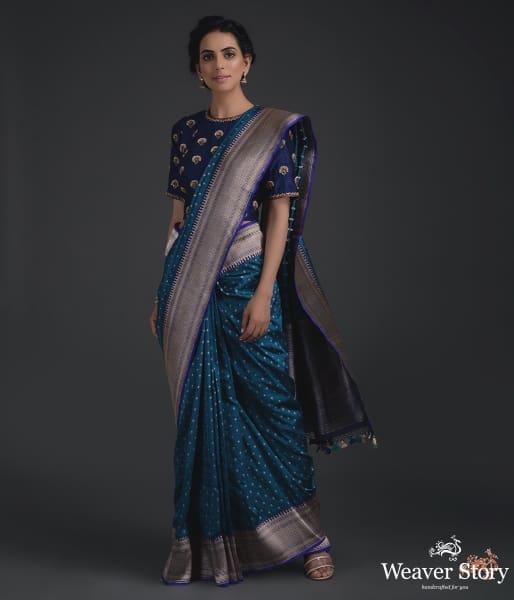 Deep_blue_Tanchoi_saree_with_golden_motifs_WeaverStory_02