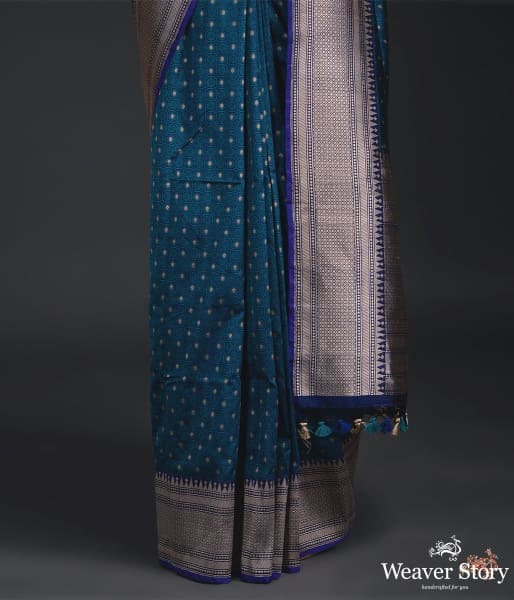 Deep_blue_Tanchoi_saree_with_golden_motifs_WeaverStory_04