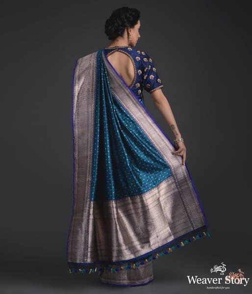 Deep_blue_Tanchoi_saree_with_golden_motifs_WeaverStory_03