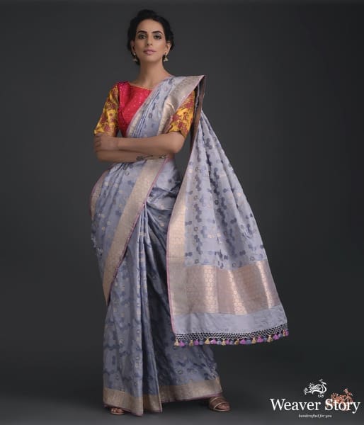Grey_banarasi_Tanchoi_saree_with_a_honeycomb_design_WeaverStory_02