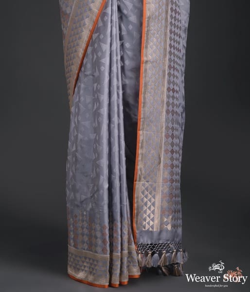 Handwoven_Banarasi_Tanchoi_saree_with_meenakari_in_light_grey_color_WeaverStory_04