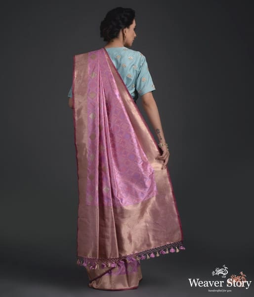 Light_Mauve/pink_kadhwa_saree_with_self_weave_WeaverStory_03